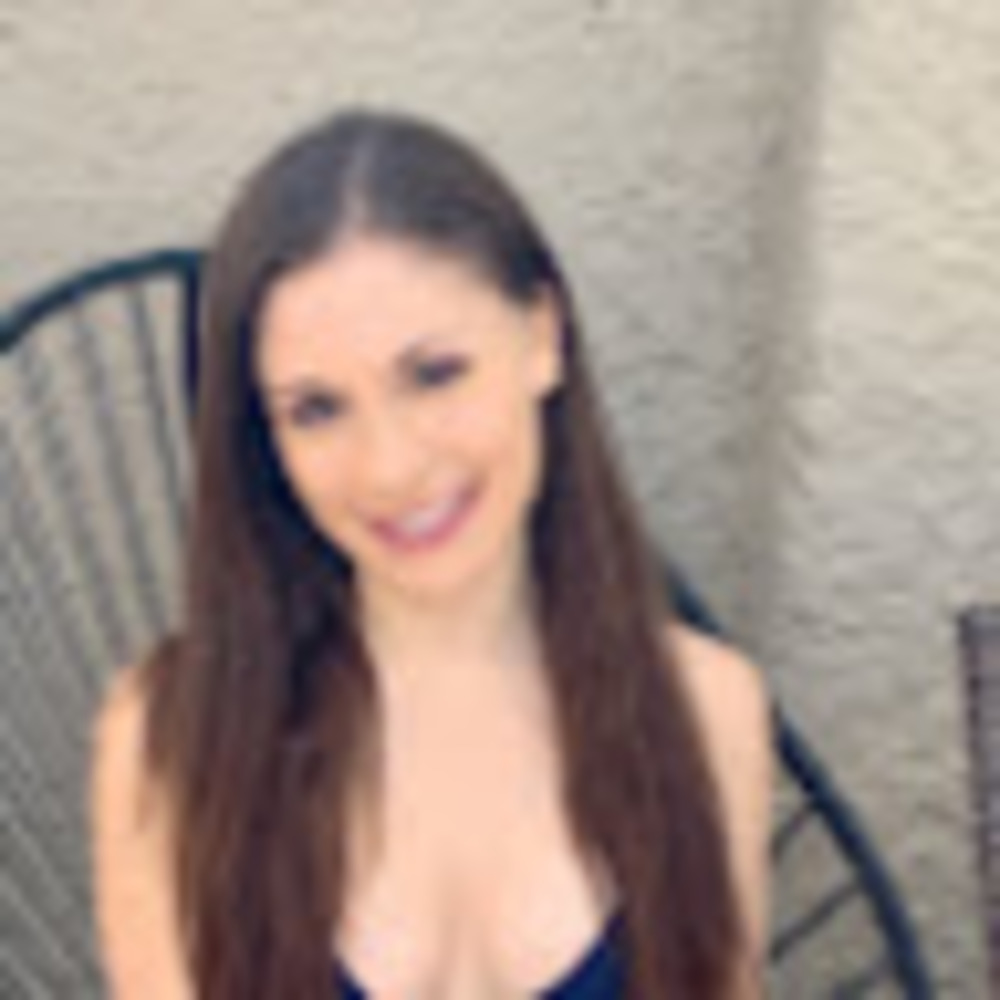 Meet your Posher, Elana